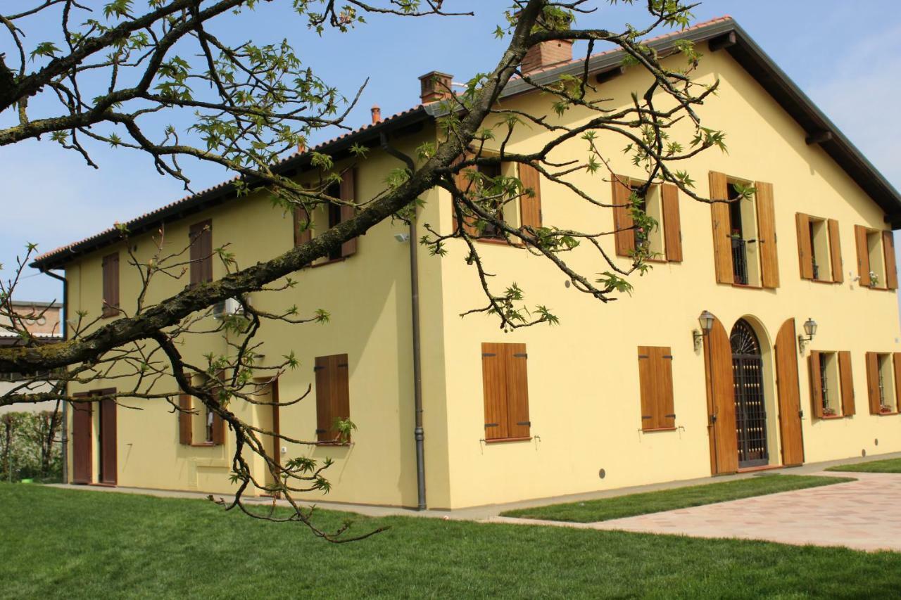B&B Il Pozzo Castenaso Bagian luar foto